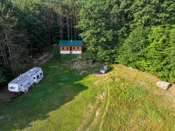 15940 Northwood Highway, Arcadia, MI 49613