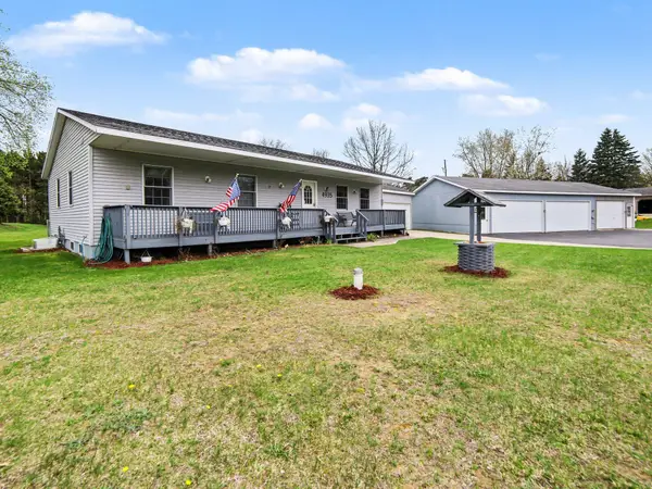 4935 W Deren Road, Ludington, MI 49431