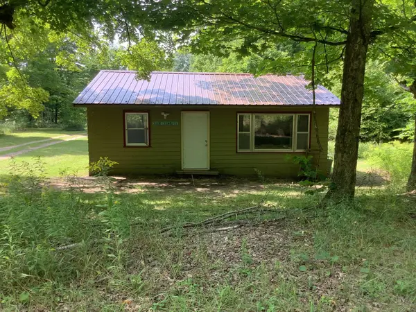 9488 S 11 Road, Cadillac, MI 49601