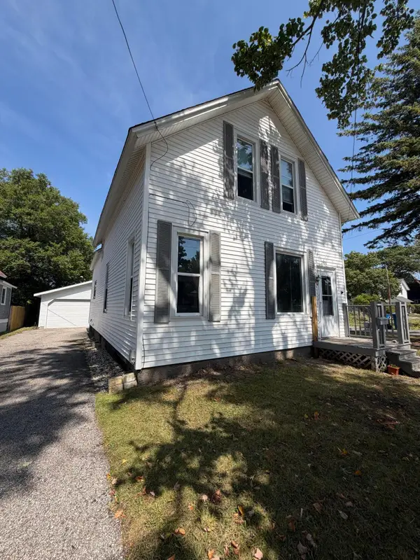 278 2nd Avenue, Manistee, MI 49660