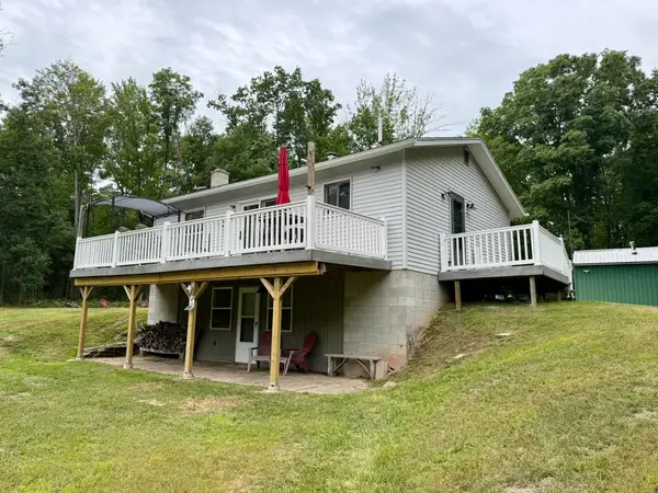 20705 Hoxeyville Road, Wellston, MI 49689