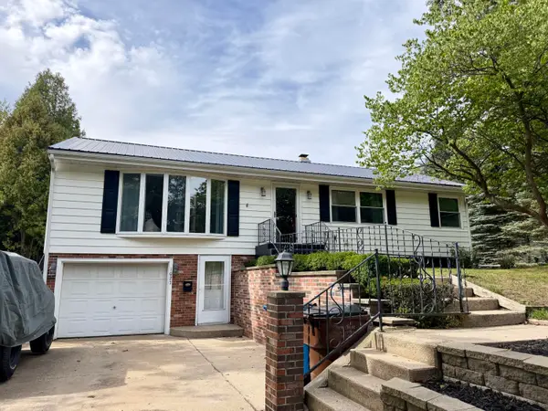 1027 N Rath Avenue, Ludington, MI 49431