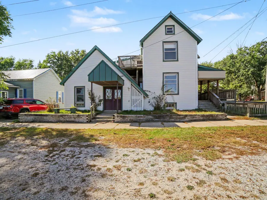 210 Cleveland Street, Manistee, MI 49660 - #2