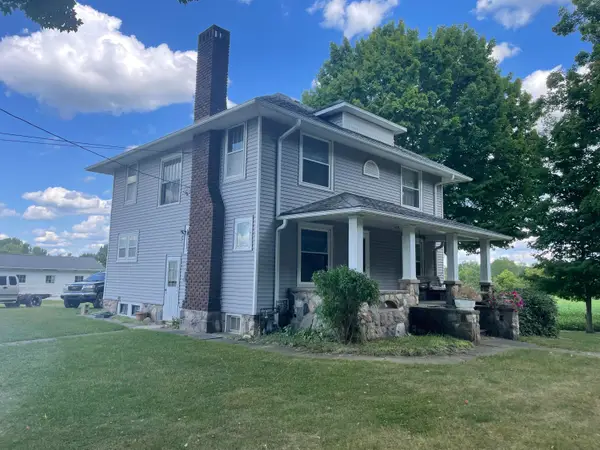 832 W Front Street, BurrOak, MI 49030