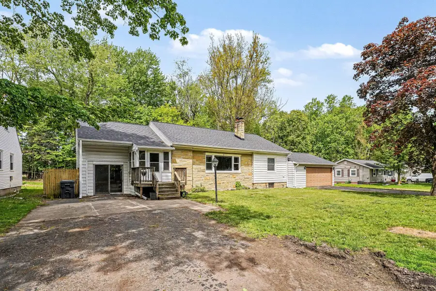 501 Marcelletti Avenue, Paw Paw, MI 49079 - #2