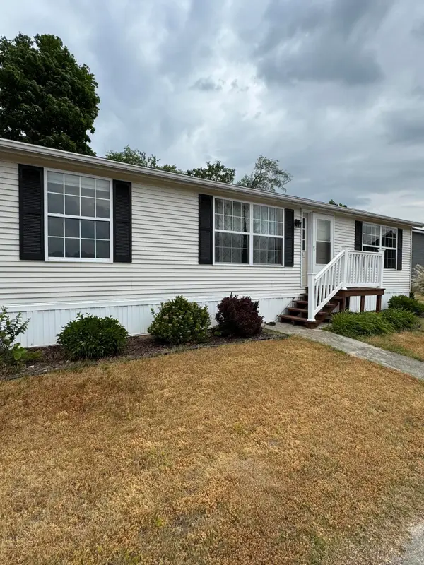 818 Raisin River Road, ThreeRivers, MI 49093