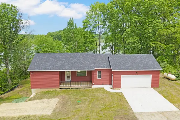 11582 M 60, ThreeRivers, MI 49093