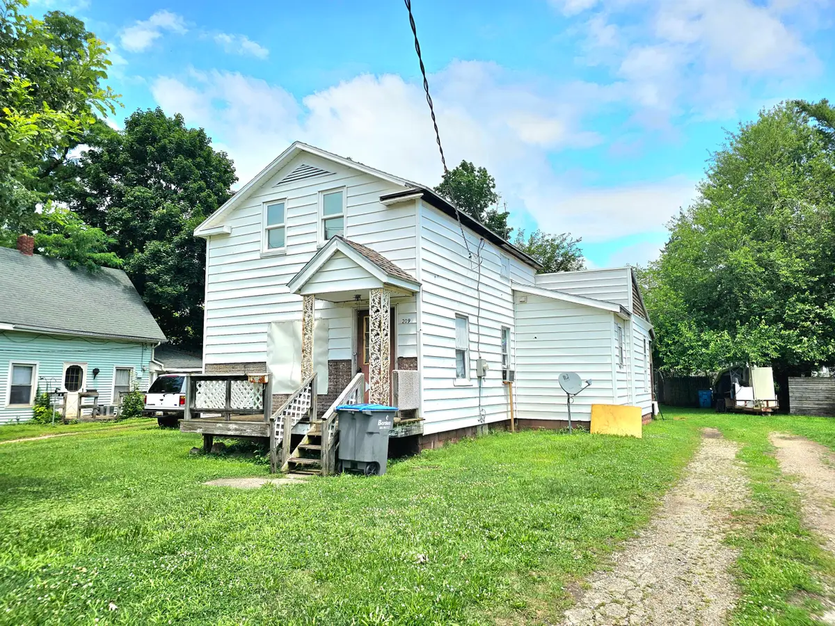 209 N Jefferson Street, Sturgis, MI 49091 - #1