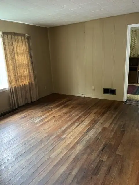 200 Wenzel Avenue, Sturgis, MI 49091 - #3