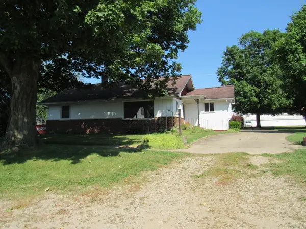 223 S Saint Joseph Street, Colon, MI 49040