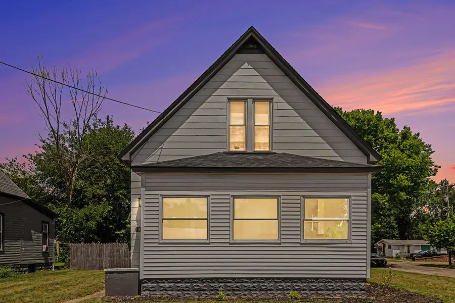 332 E Michigan Avenue, Three Rivers, MI 49093 - #3