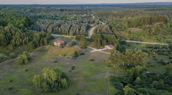 8055 N 7, Mesick, MI 49668