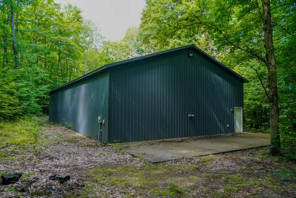 1180 E Trail SE, Kalkaska, MI 49646