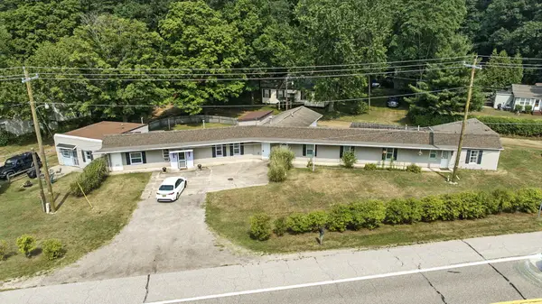 6128 M 63 N, Coloma, MI 49038