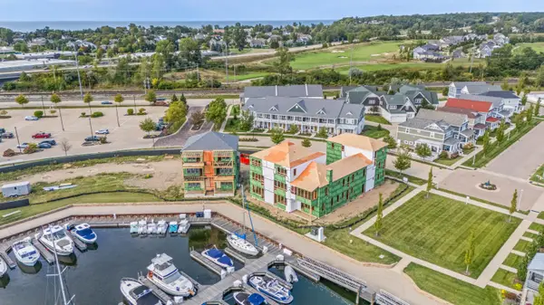 928 Sailors Way, StJoseph, MI 49085