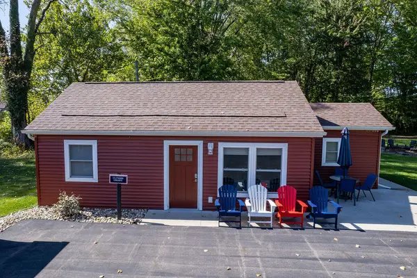 5568 Paw Paw Lake Road, Coloma, MI 49038