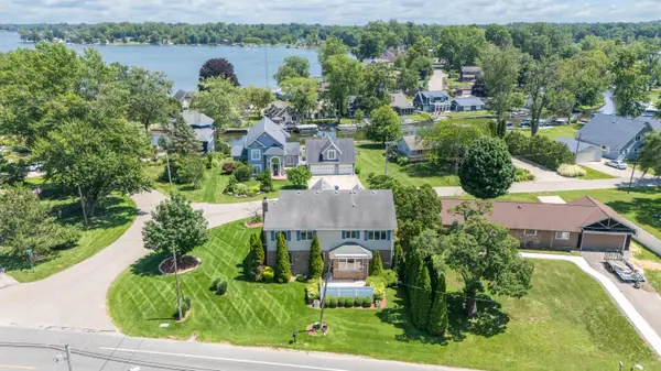 5036 Shoreview Drive, Coloma, MI 49038