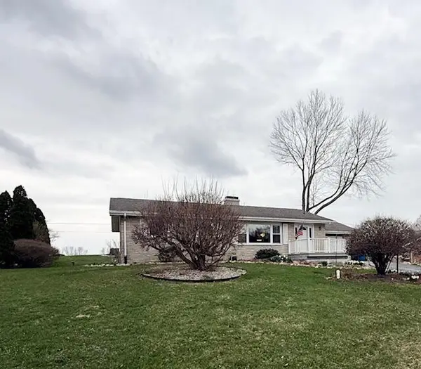5586 Wendzel Drive, Coloma, MI 49038