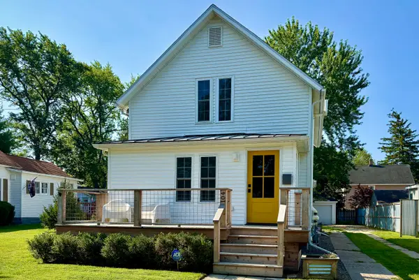 104 Locust Street E, ThreeOaks, MI 49128