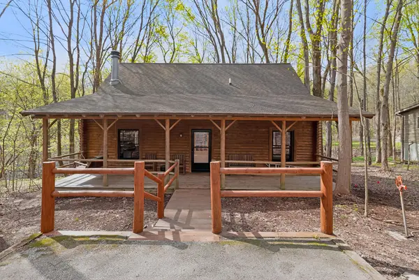 325 Plymouth Colony Unit: 26, Buchanan, MI 49107