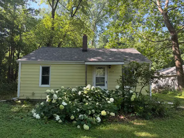 2264 White Street, Niles, MI 49120
