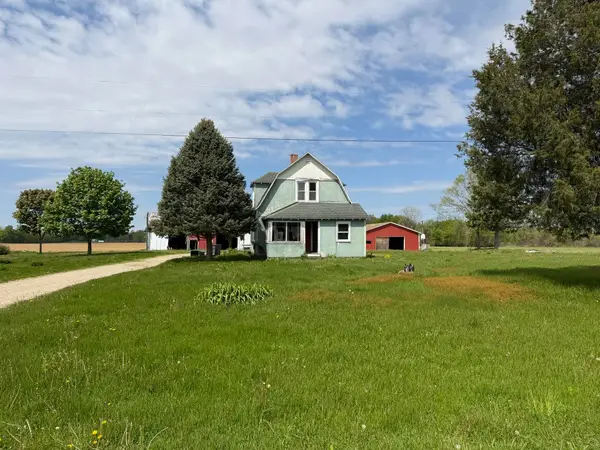 91402 Celery Center Road, Decatur, MI 49045