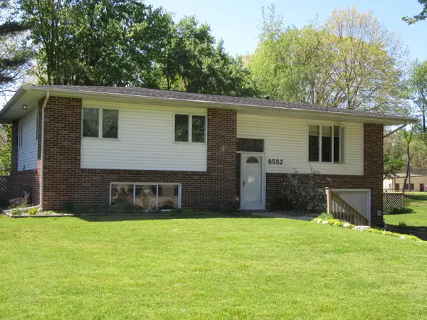 9552 Pine Street, Bridgman, MI 49106