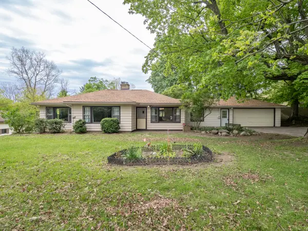 59021 County Road 215, Lawrence, MI 49064