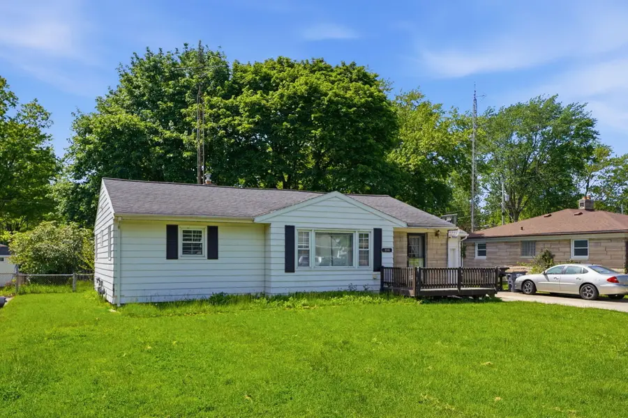 2046 Gerald Street, Fair Plain, MI 49022 - #2