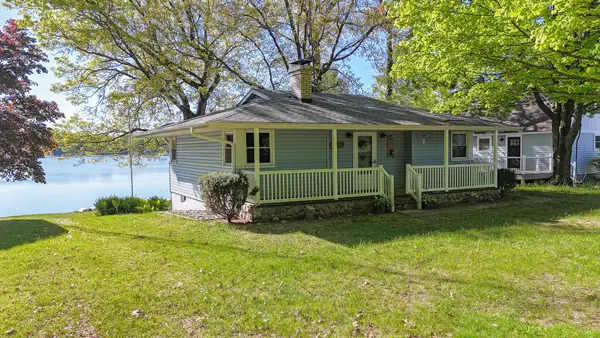 60779 W Oak Drive, Decatur, MI 49045