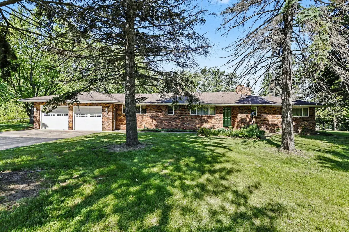 8304 Hollywood Road, Baroda, MI 49103 - #1