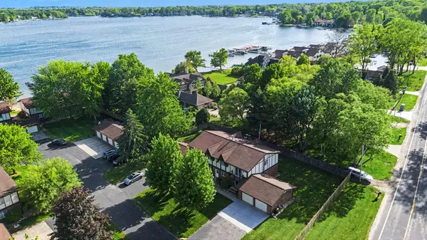 5410 Country Aire Drive Unit: 14, Coloma, MI 49038