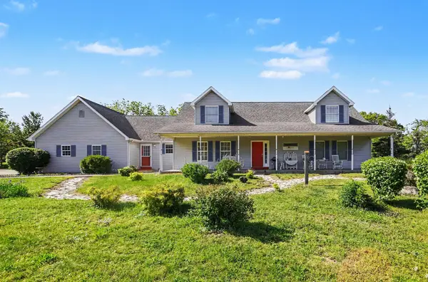 22680 Davis Lake Street, Edwardsburg, MI 49112