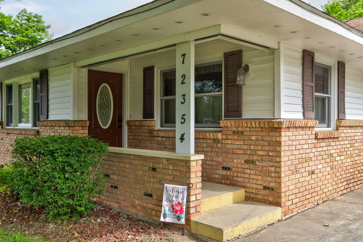 72354 M 43, South Haven, MI 49090 - #1