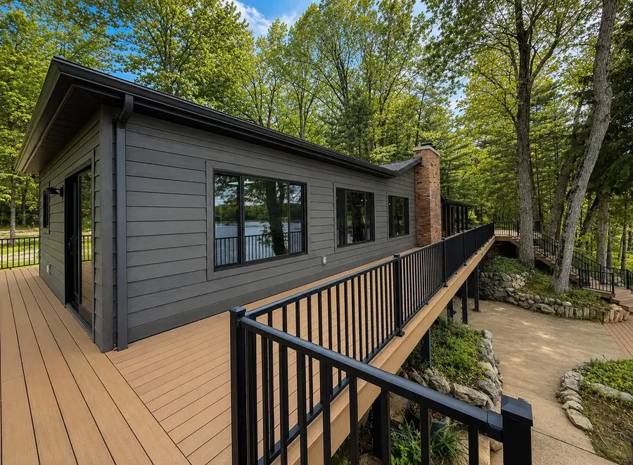 27661 Pine Lake Street, Edwardsburg, MI 49112 - #3