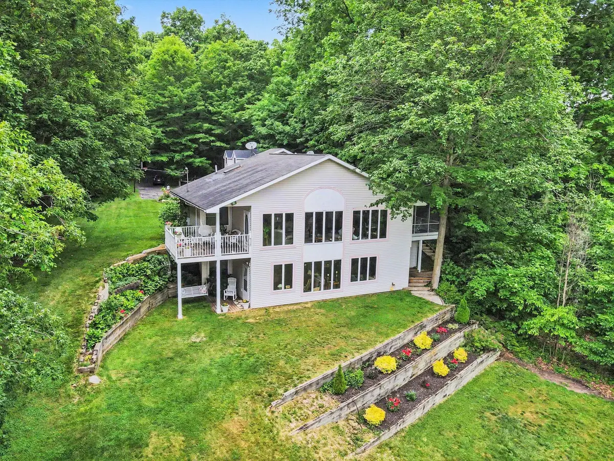 47135 Lakeview Drive, Lawrence, MI 49064 - #1