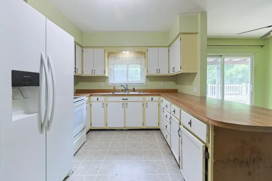 6408 Spaulding Avenue, Sawyer, MI 49125 - #3