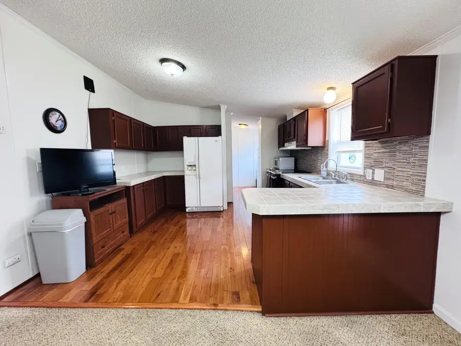 22 N Wildflower, Niles, MI 49120 - #3