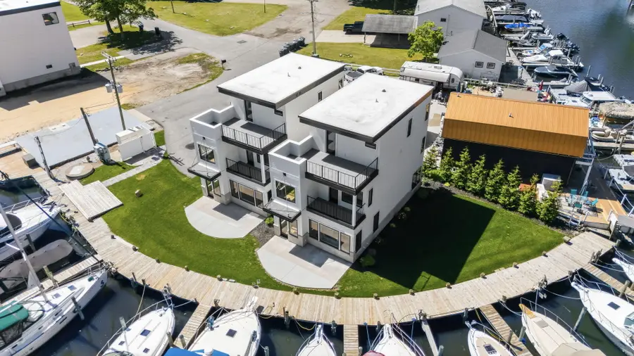 1 N Bailey Avenue Unit: 1, South Haven, MI 49090 - #3