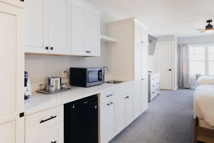 800 Whitwam Drive Unit: 1 & 1A, Benton Harbor, MI 49085 - #3