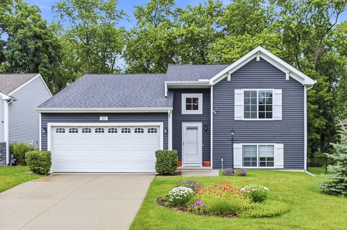 557 Swan River Drive, Benton Harbor, MI 49022 - #1