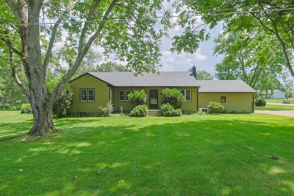 27201 Stuart Street, Edwardsburg, MI 49112 - #1