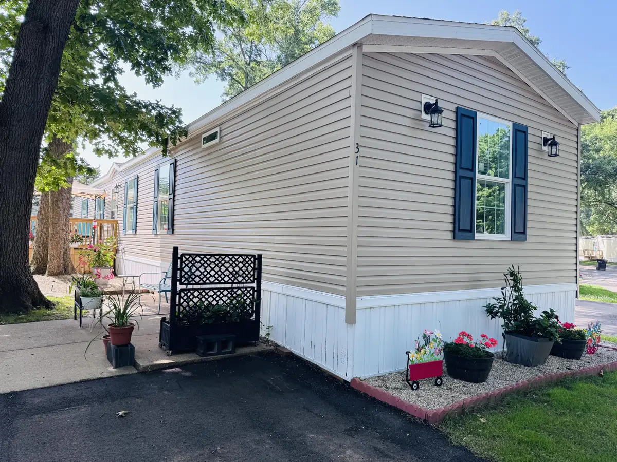 2330 E Main Street Unit: 31, Niles, MI 49120 - #1