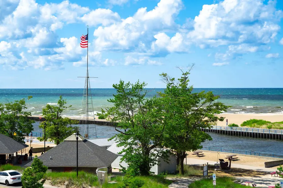 83 Michigan Avenue, South Haven, MI 49090 - #3
