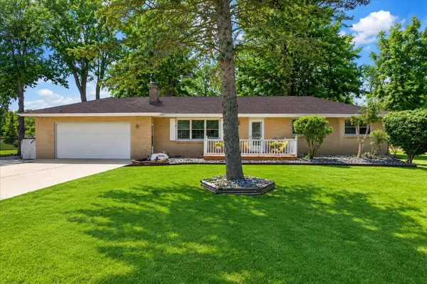 3036 W Bluffwood Terrace, StJoseph, MI 49085