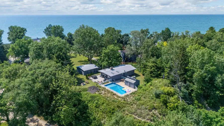 5501 Sunset Path, Stevensville, MI 49127 - #2