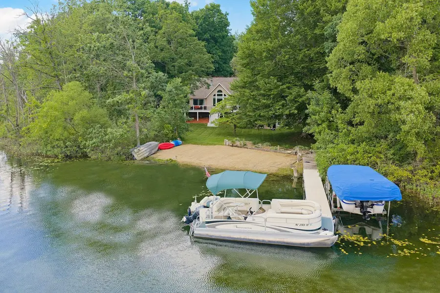 55526 S Thompson Lane, Park, MI 49093 - #2
