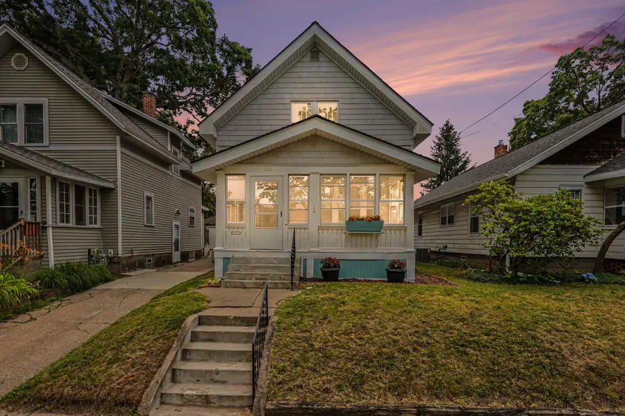326 Dean Street NE, Grand Rapids, MI 49505 - #2