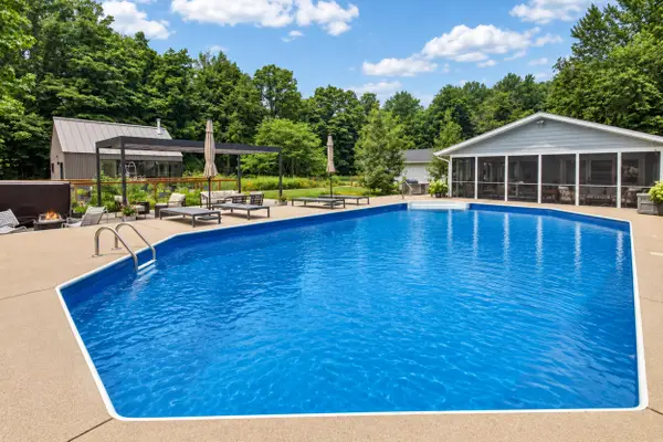14147 Wildwood Lane, Harbert, MI 49115
