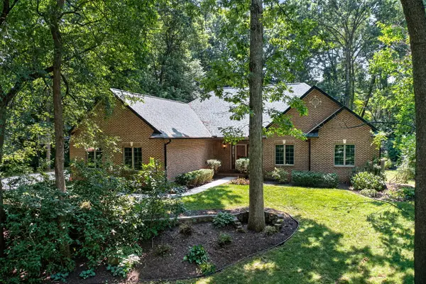 33141 Glen Eagle Court, Niles, MI 49120
